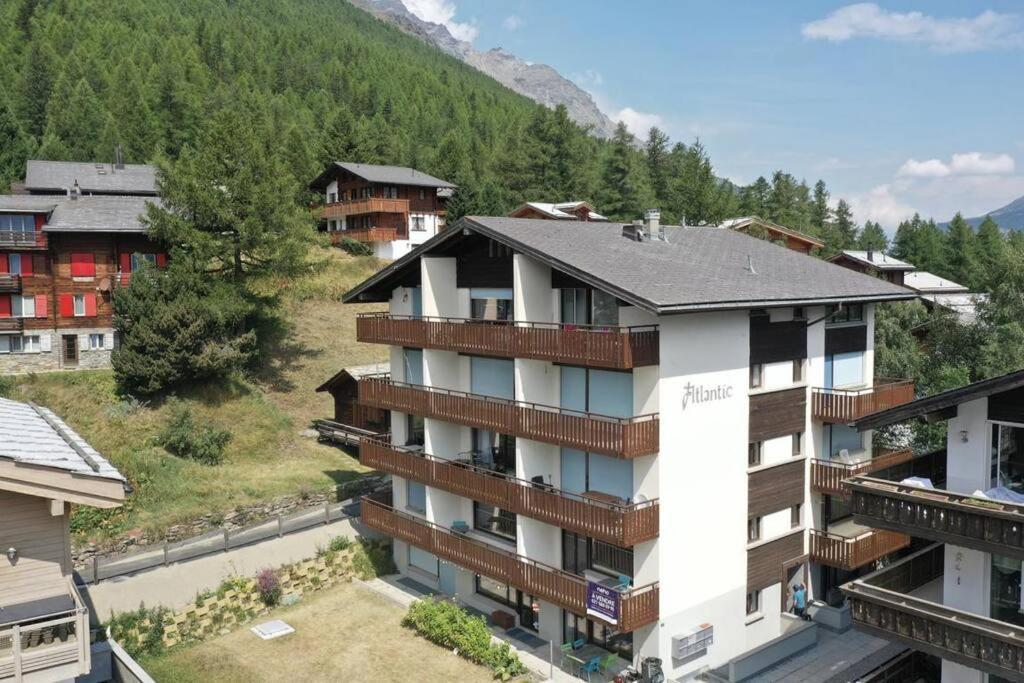 Stilvolles Und Erschwingliches Studio: Der Perfekte Rueckzugsort Fuer Kurzaufenthalte Saas-Fee Bagian luar foto